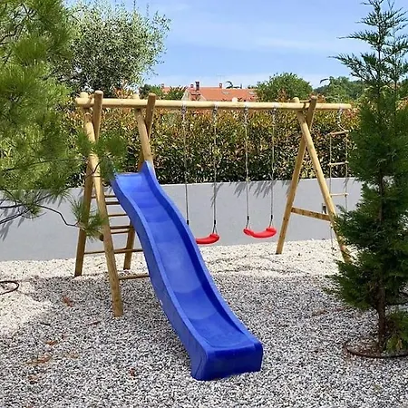 Birdhouse Villa